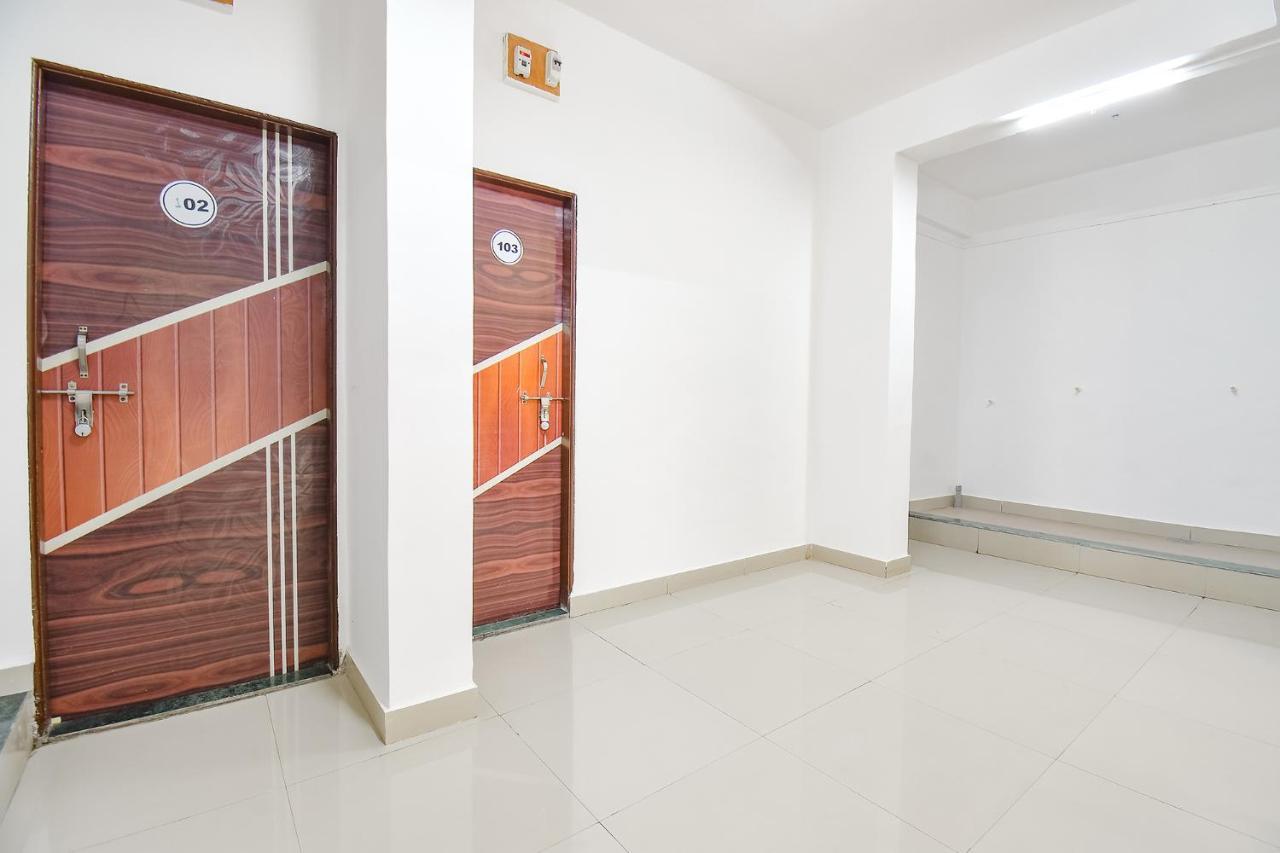 Fabhotel Ashiyana Lodge - Nr Butterfly Park - Hindzsevádi Kültér fotó